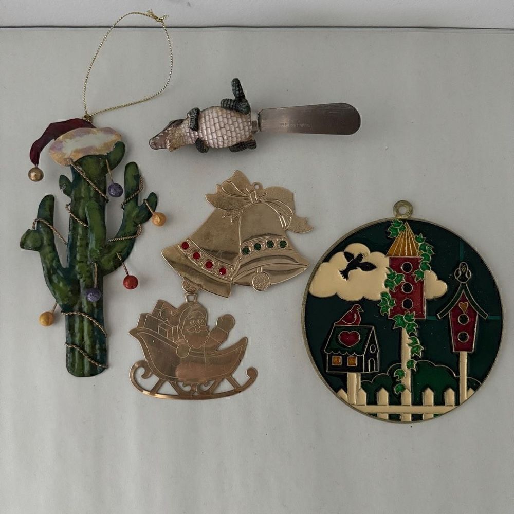 Vintage Lot Of 5 Miscellaneous Christmas Tree Ornaments
